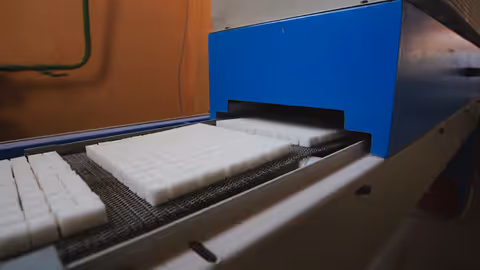 Napkin Folding Machines Guide for Industrial Paper Converting