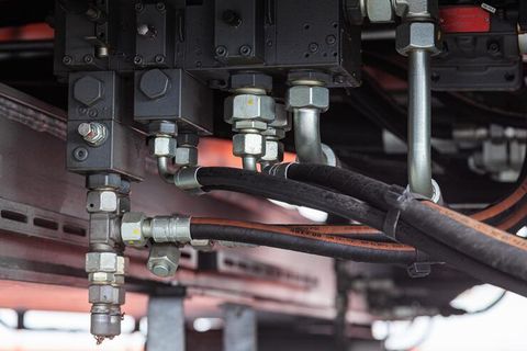 Hydraulic Hose Insights: Modern Trends and Safety Standards